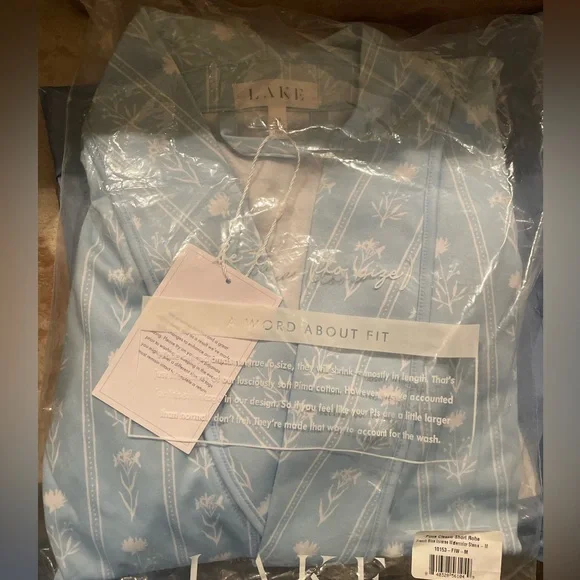 LAKE Pima Short Robe in French Blue - Picture 1 of 3